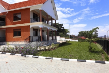 5 Bedroom Villa
